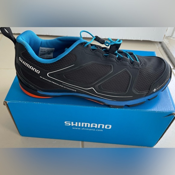 Shimano cycling shoes for Men
Size: 42 - Picture 6 of 9